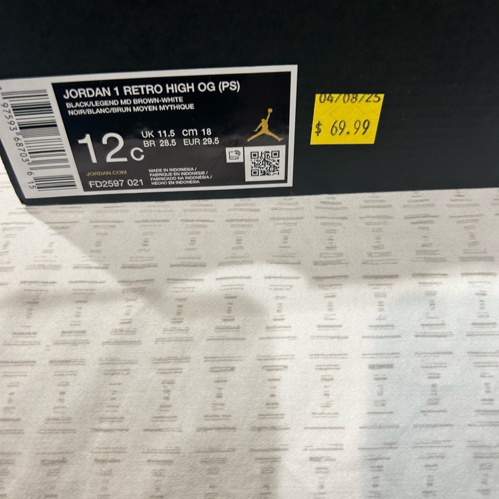 Brand new Jordan Retro 1 - Picture 2 of 2